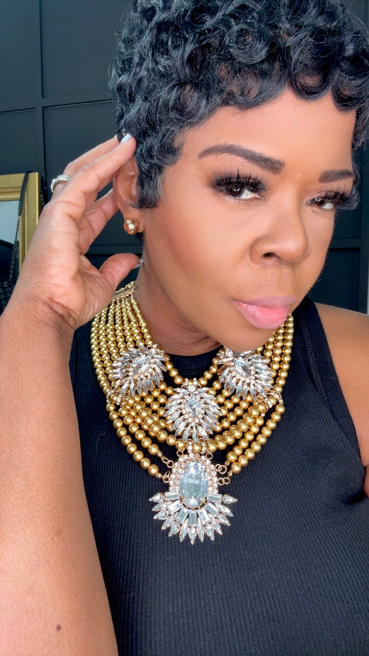 Its Giving Royalty Necklace